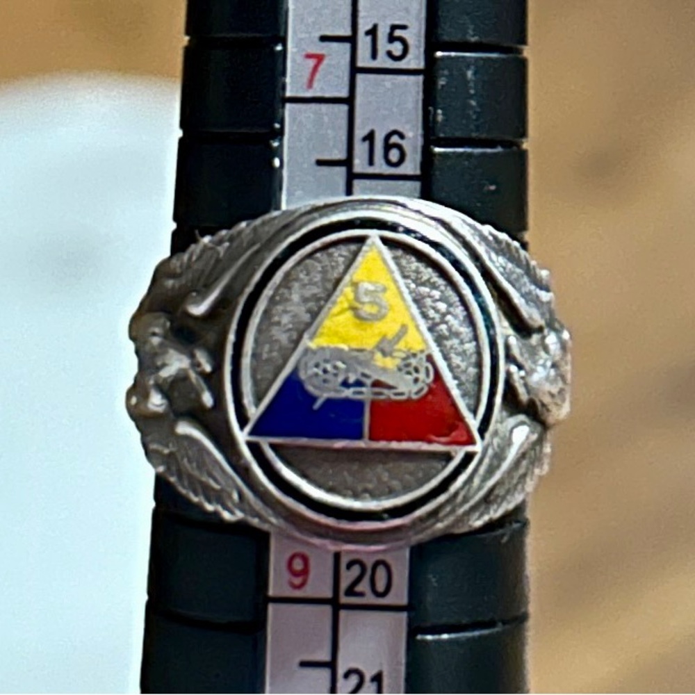 Vintage ~Sterling Silver US Army 5h Armored Division /Eagles Design Size 8 Ring - Picture 3 of 15